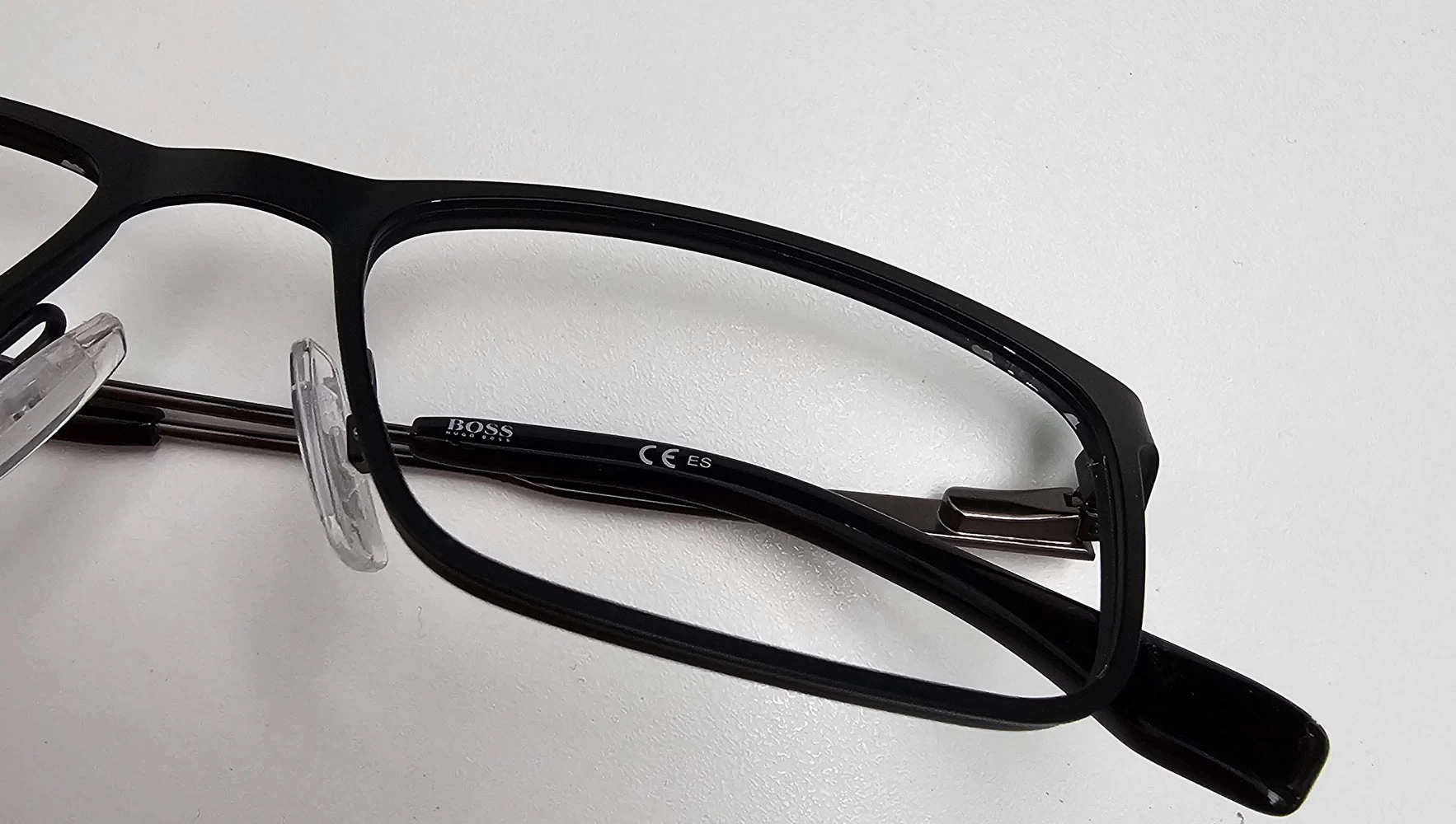 Preloved Rectangle Metal Hugo Boss Frame - Image 5